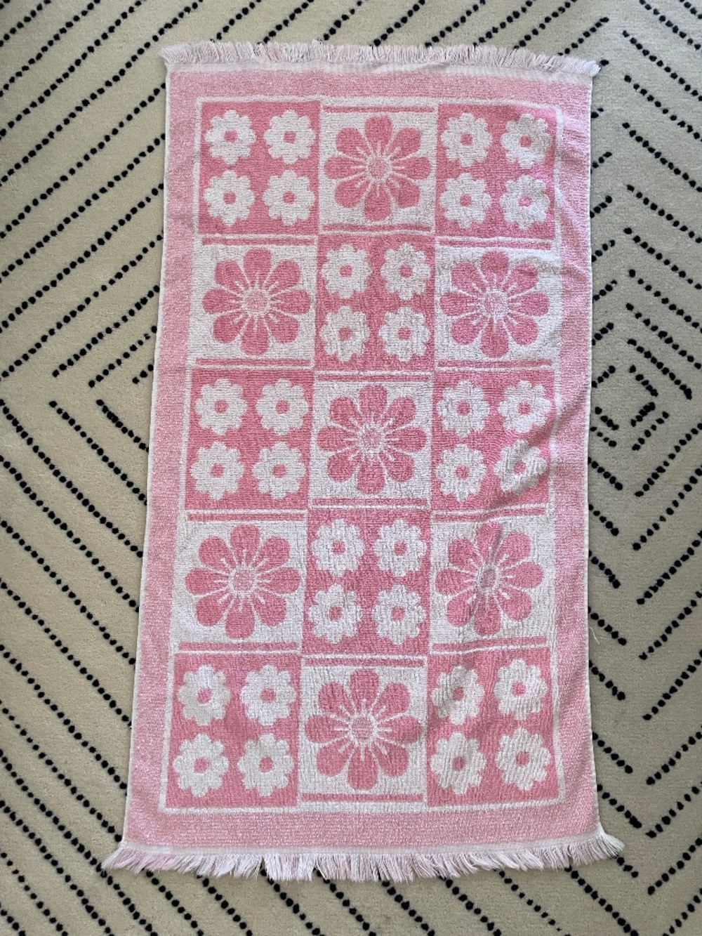 Vintage pink and white flower towel